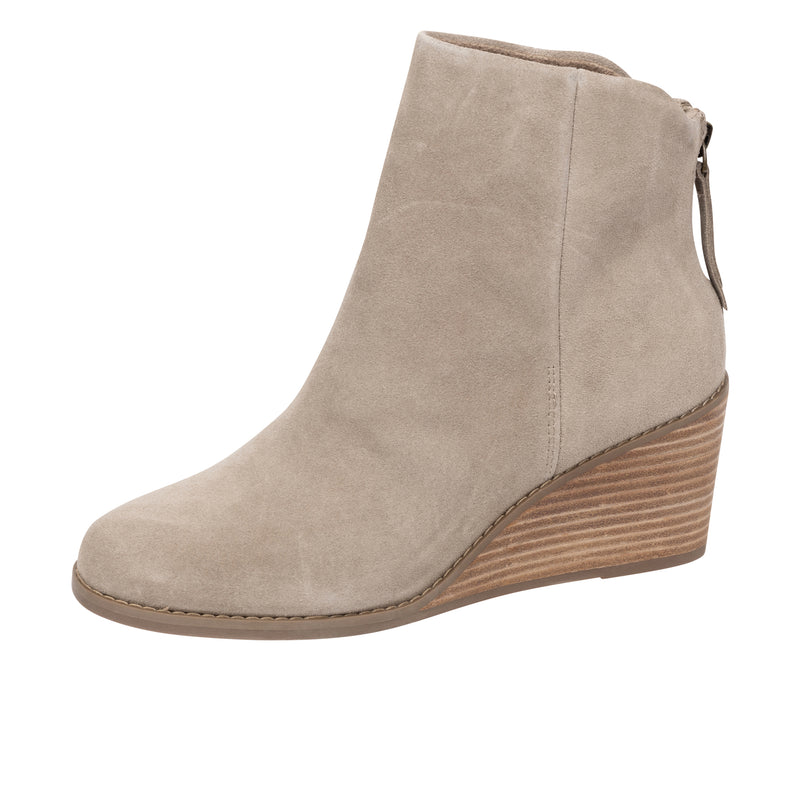 TOMS Womens Casey Classic Flat Chelsea Boot Dune